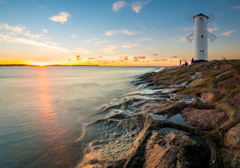 Plaża w Świnoujściu. Majorka Północy znajduje się bliżej, niż myślisz