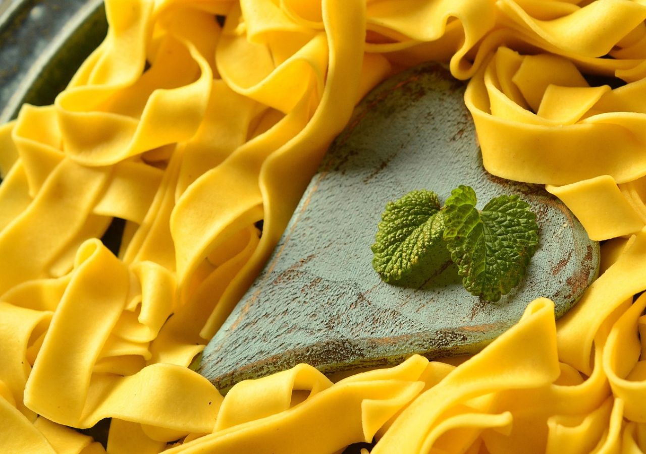 Makaron tagliatelle to symbol Bolonii