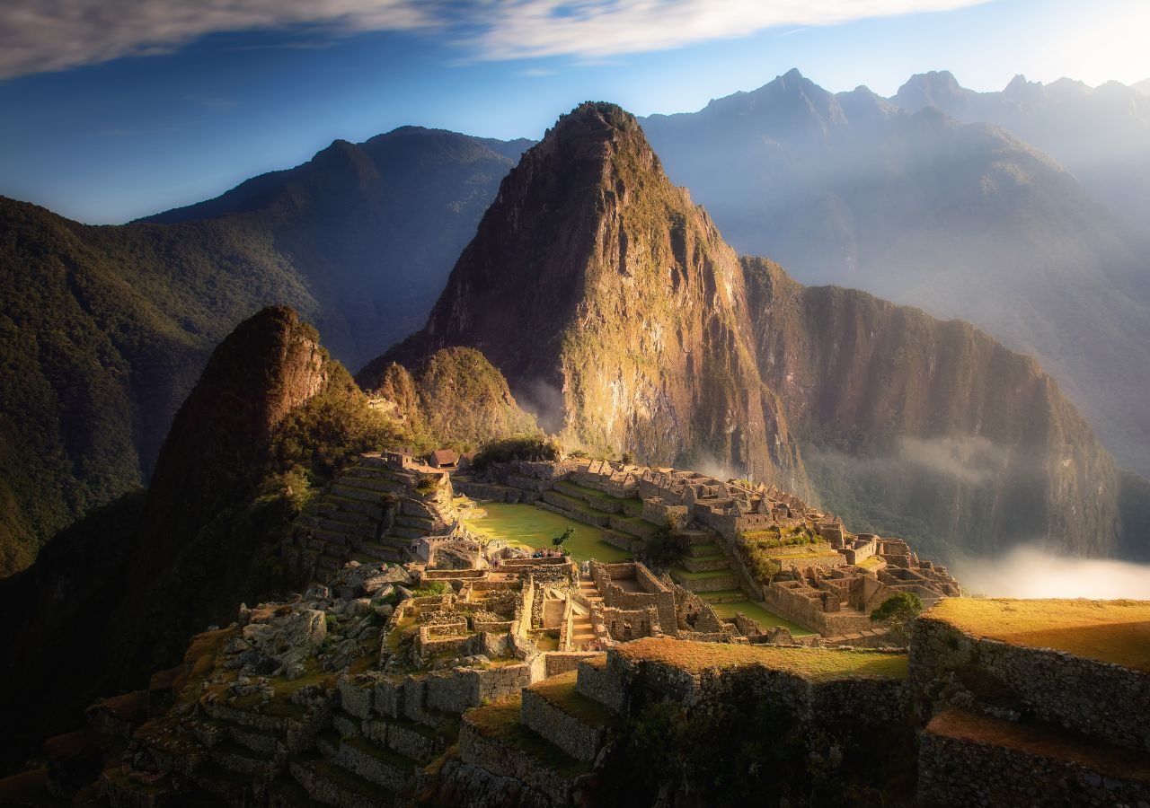 Machu Picchu w Peru, Amryka Południa o wschodzie słońca
