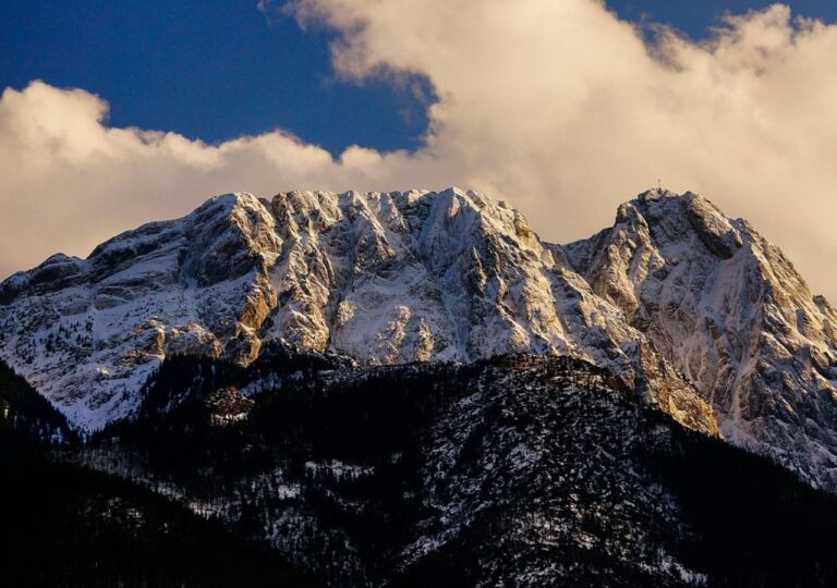 Czy rycerze naprawdę śpią pod Giewontem? Tę historię zna każdy góral!