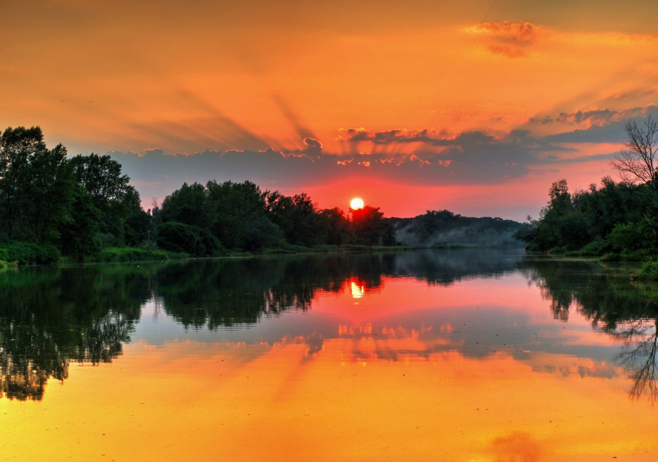 Odra w świetle zachodzącego słońca