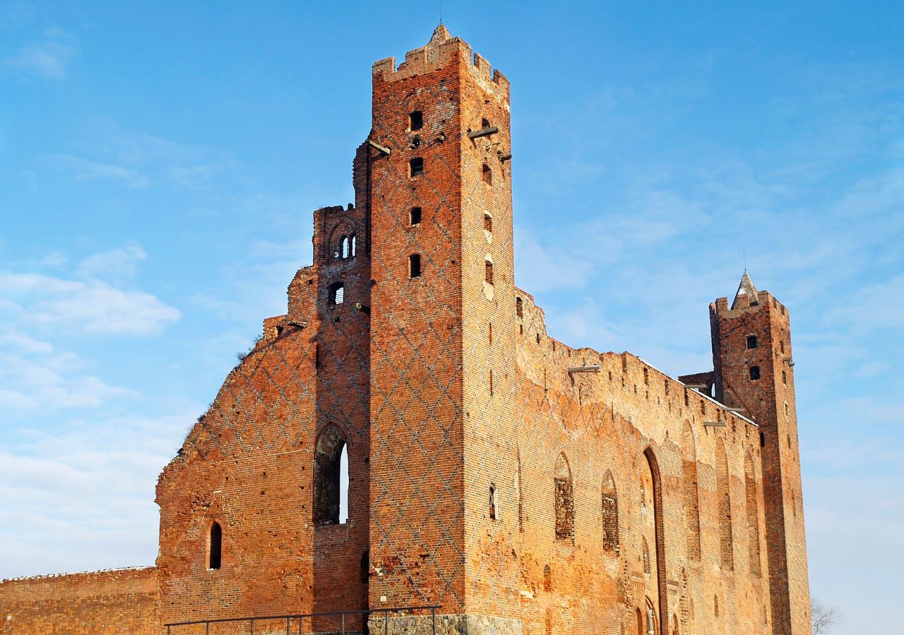 Ruiny krzyżąckiego zamku w Radzynie Chełmińskim