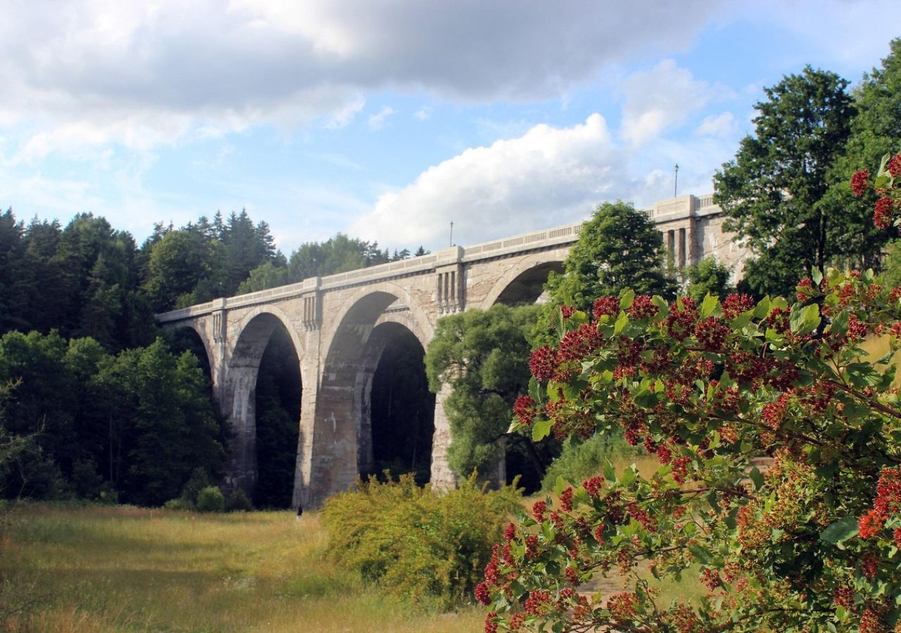 Stańczyki: ruiny, które nie są ruinami. Skąd naprawdę wzięły się te budowle?
