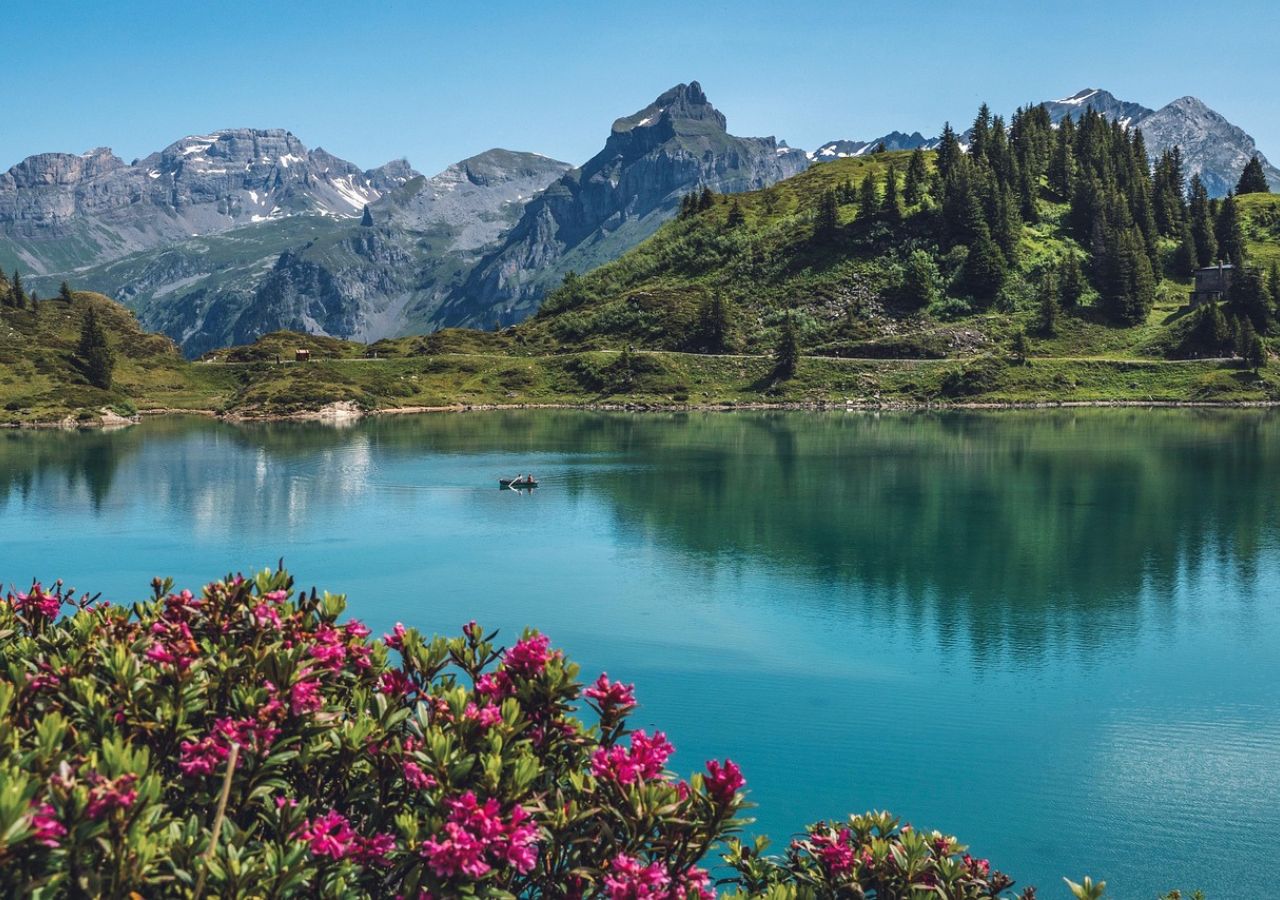 Szwajcarskie jezioro, które wygląda jak z pocztówki