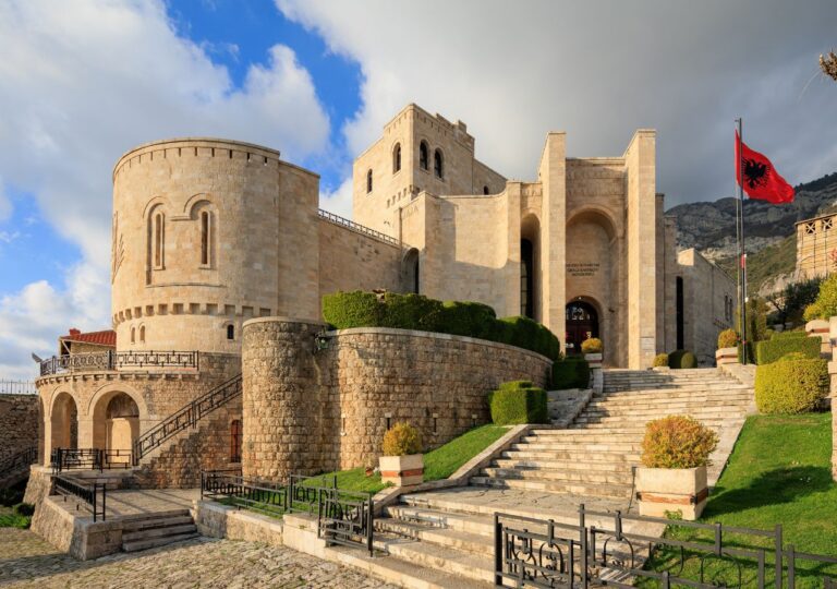 Twerdza - Kruja, Albania mury zamkowe