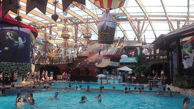 Wewnętrzne baseny Aquaparku Tatralandia - Słowacja