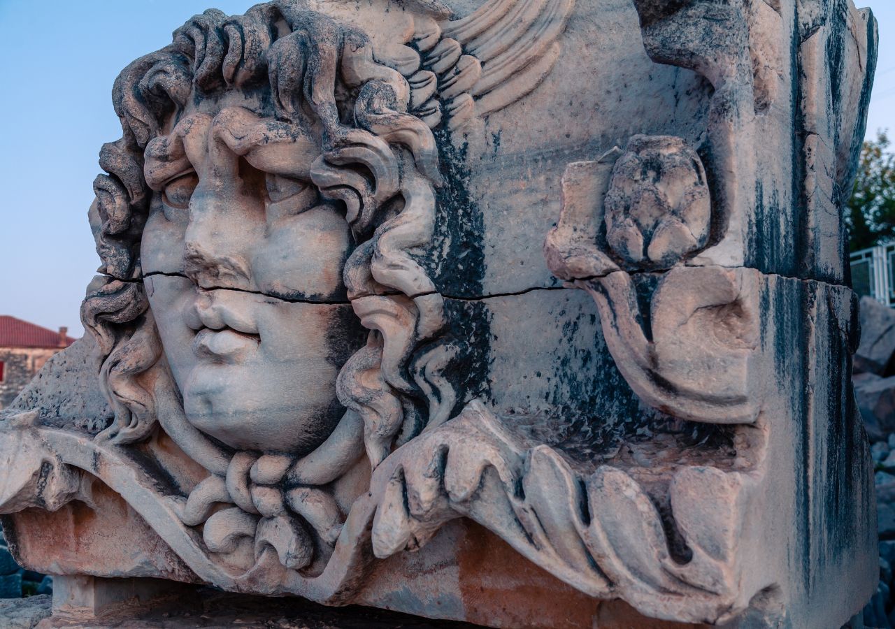 Płaskorzeźby ze świątyni Apollina w Tureckiej Diidymie