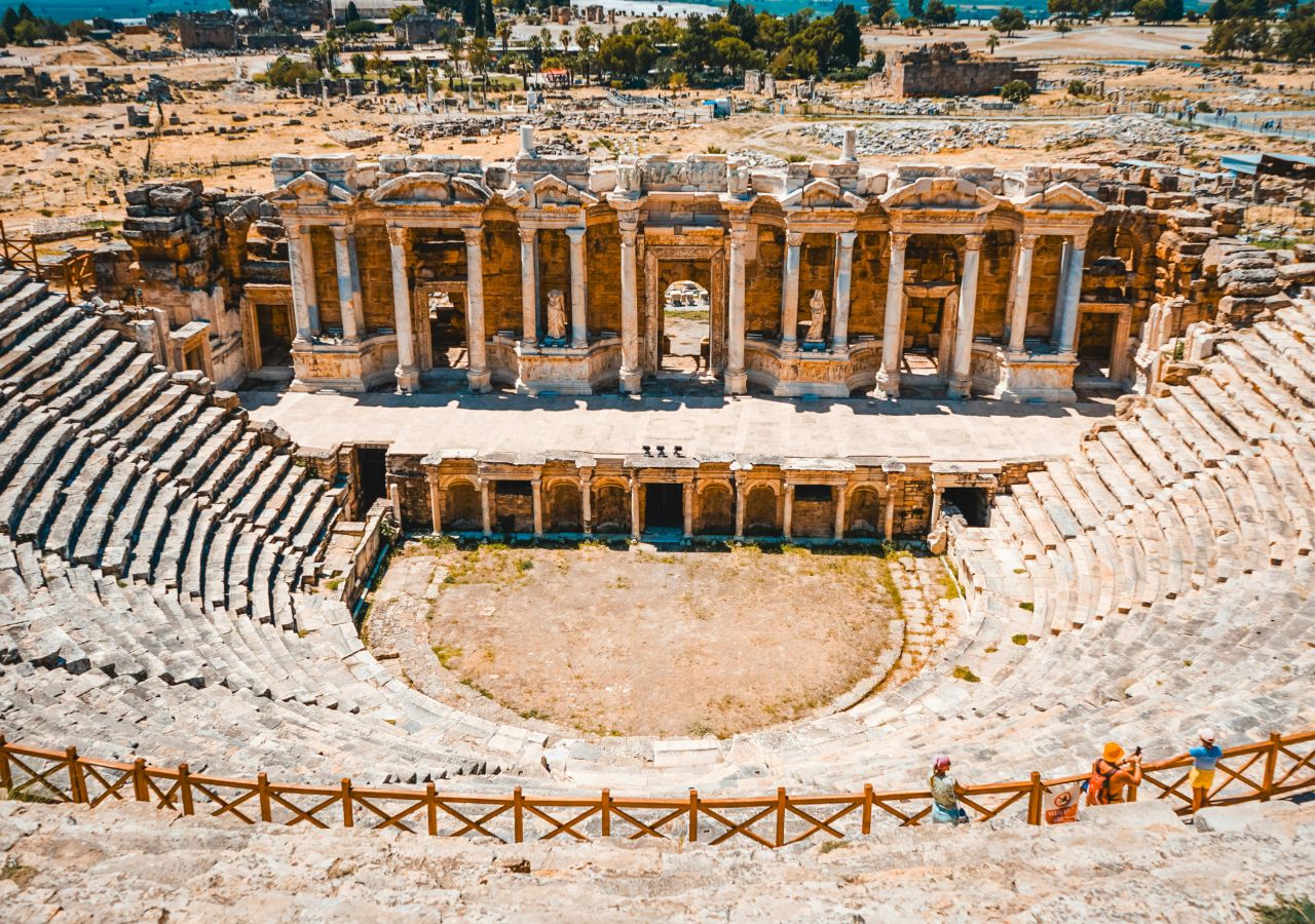 Ruiny amfiteatru w Hierapolis w Pamukkale, Turcji