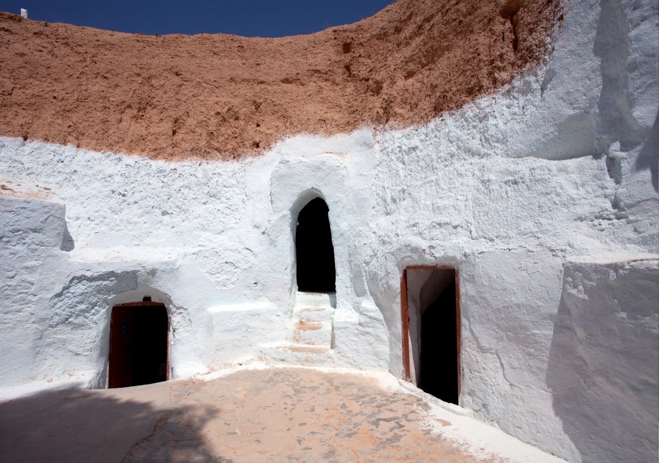 Wykute w skale domy w Matmacie, Tunezja