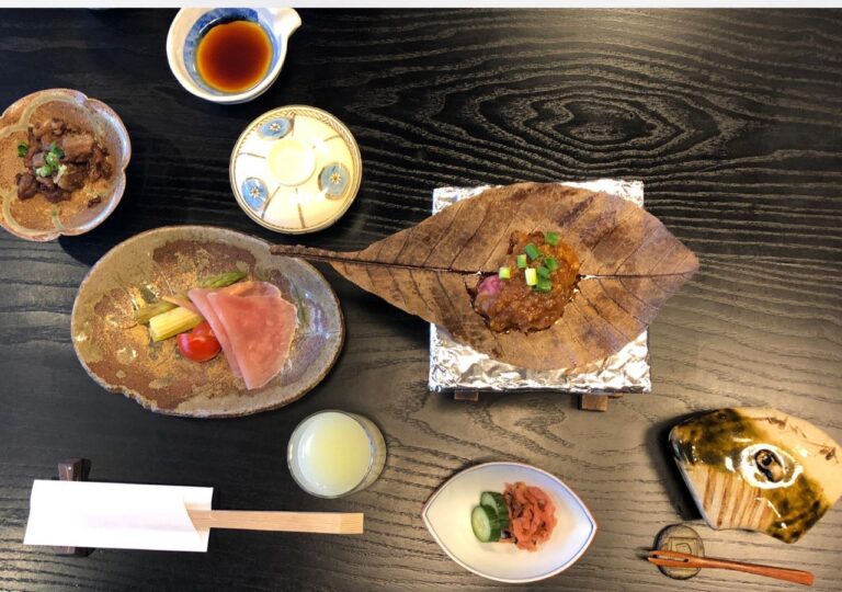 Stół z washoku - Japonia