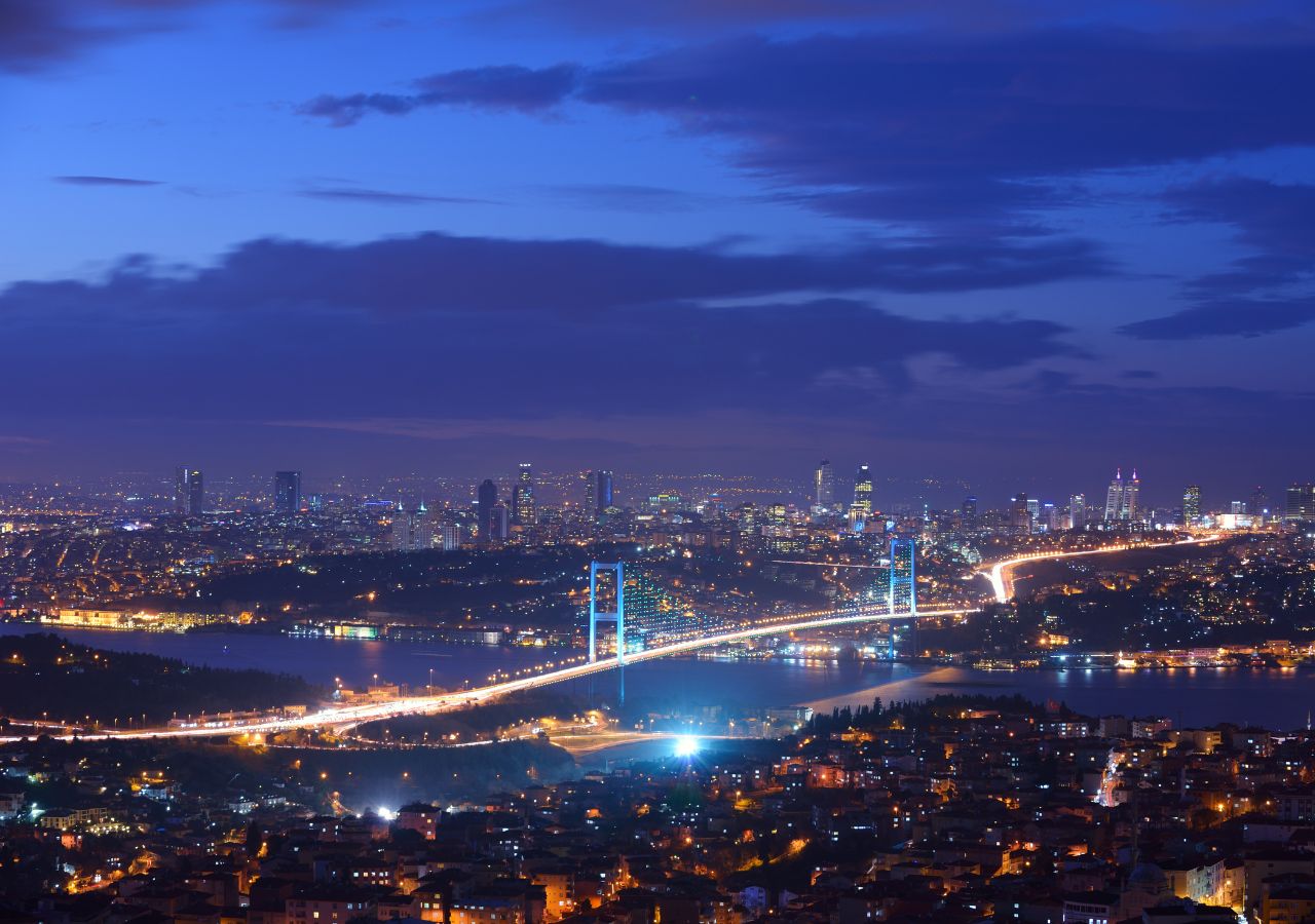 Most Bosfordzki - Istambuł, Turcja nocą