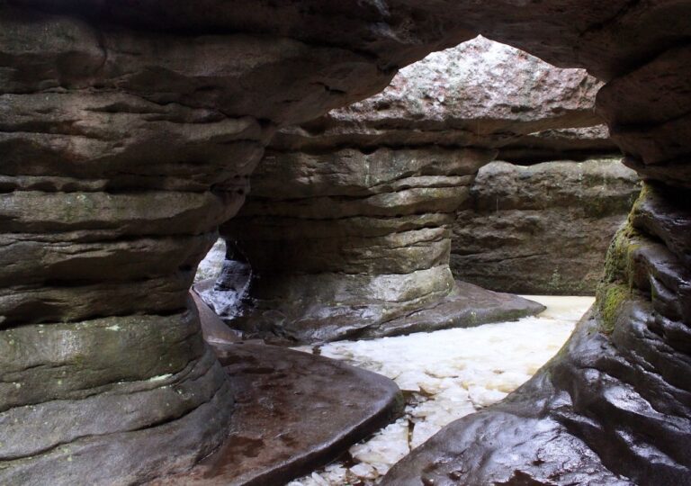 Zobacz miejsce, gdzie kręcono filmy. Błędne Skały czekają na odkrycie