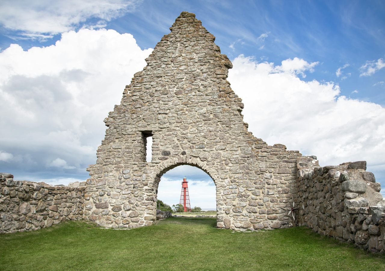 Ruiny średniowiecznego kościoła na Gotlandii
