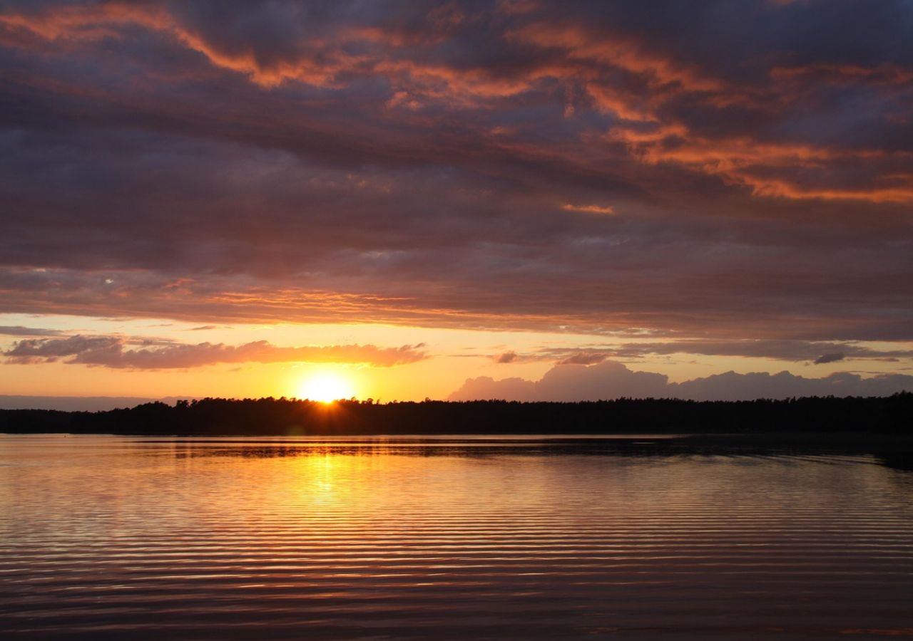 Bełdany – więcej niż woda. To jezioro ponoć zawdzięcza nazwę wielkiej miłości