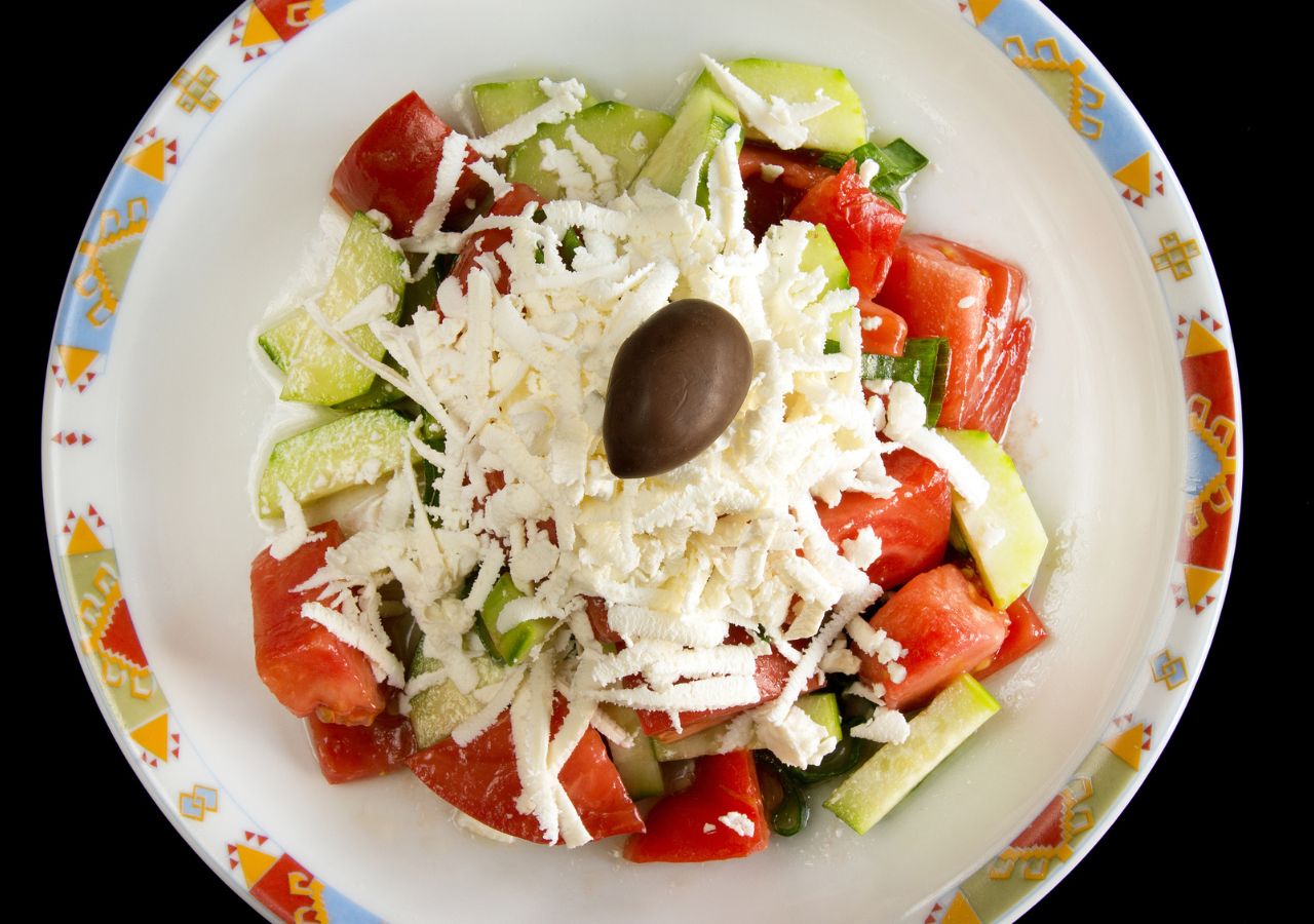 Sałatka szopska - bułgarska sałatka znana na całych Bałkanach