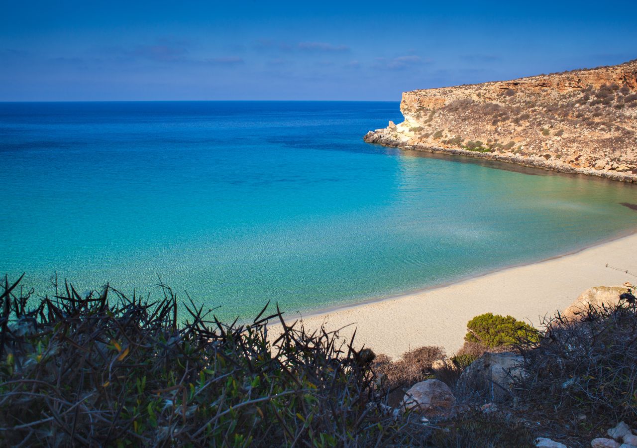 Spiaggia dei Conigli na włoskiej wyspie Lampedusa