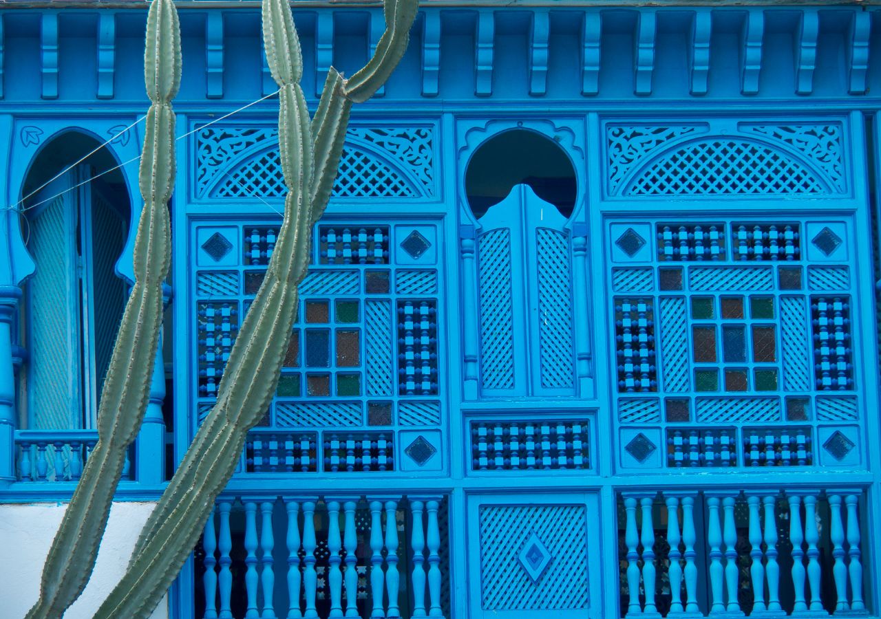 Charakterystyczna architektura Tunisi w Tunezji