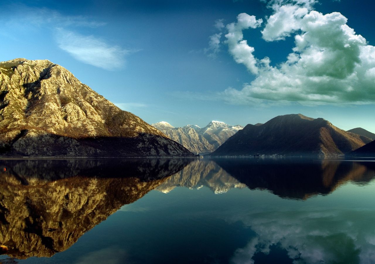 Zatoka Risan w Czarnogórze