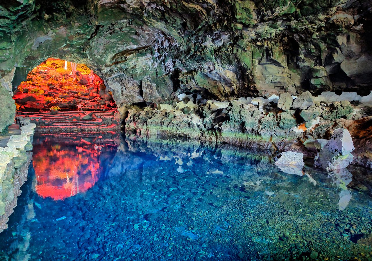 Wnętrze Jameos del Agua - Lanzarote, wyspy kanaryjskie, Hiszpania