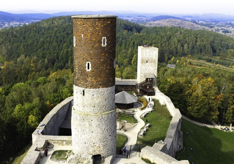 Ukryty skarb królowej Bony? Tajemnice zamku w Chęcinach wciąż fascynują