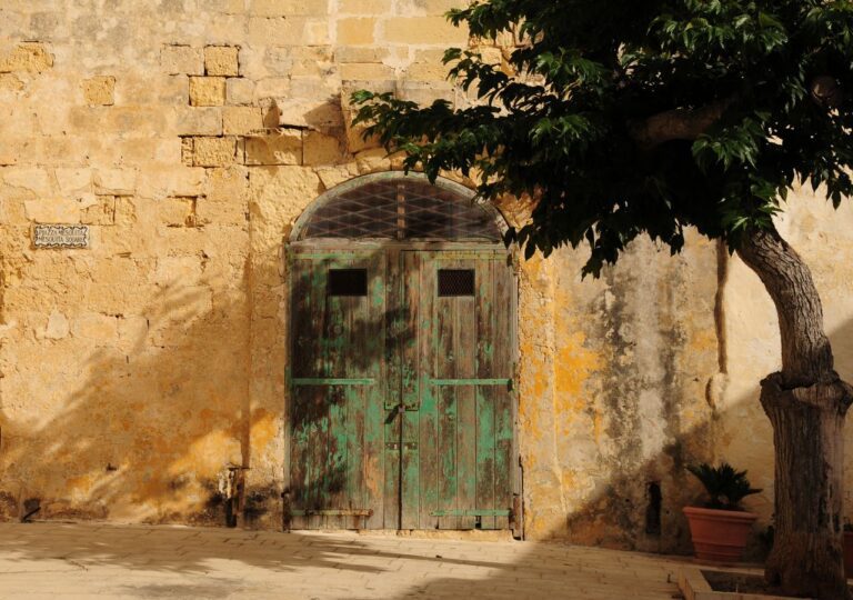 Kamienne zabudowania Mdiny - Malta