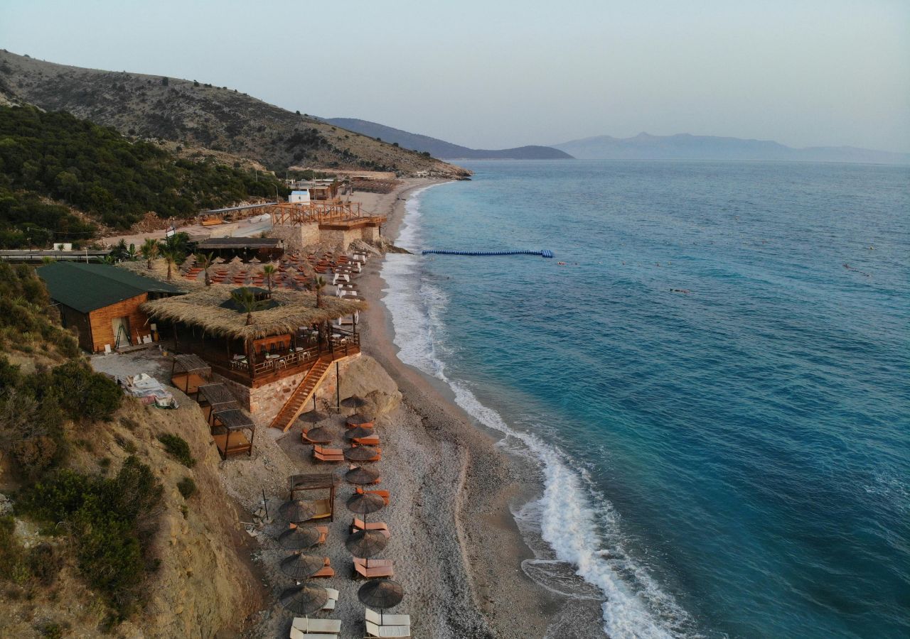 Resort plazowy w Albanii z lotu ptaka