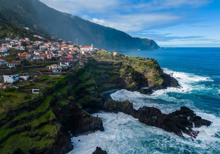 Plaża Seixal na Maderze - raj dla surferów