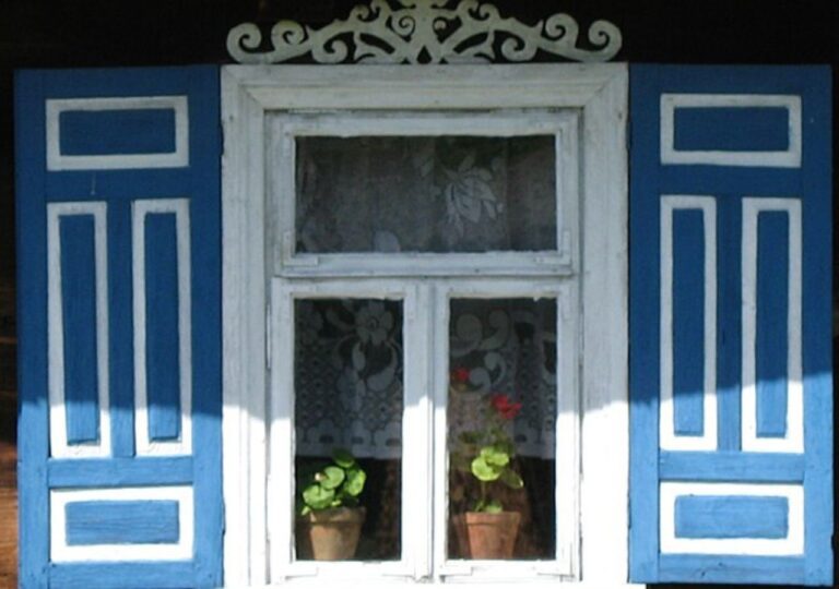 Okiennica ze wsi Soce - Podlasie, Polska