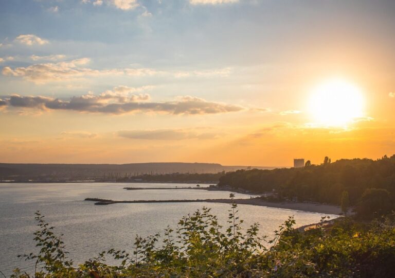 Nie tylko Złote Piaski. Warna to wakacyjny hit, o którym nie wszyscy wiedzą