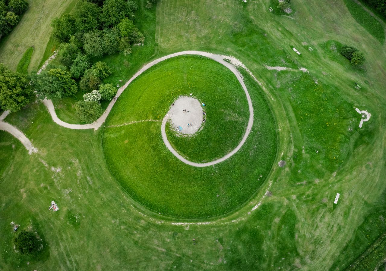 Kopiec Krakusa w Krakowie. Według legendy to miejsce pochówku słynnego księcia Kraka